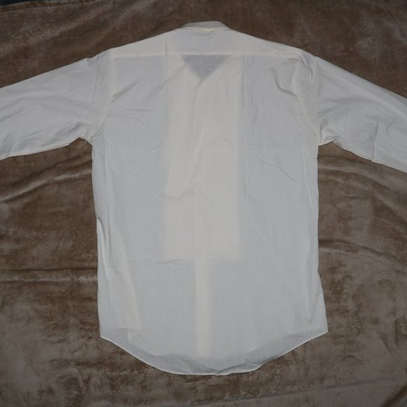 Classix Button Up Dress Shirt - Length 33 - Shoulders 19 - Arm Pits 23.5 - Picture 11 of 14